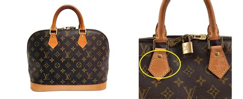 riconoscere louis vuitton voyage falsa|real louis vuitton.